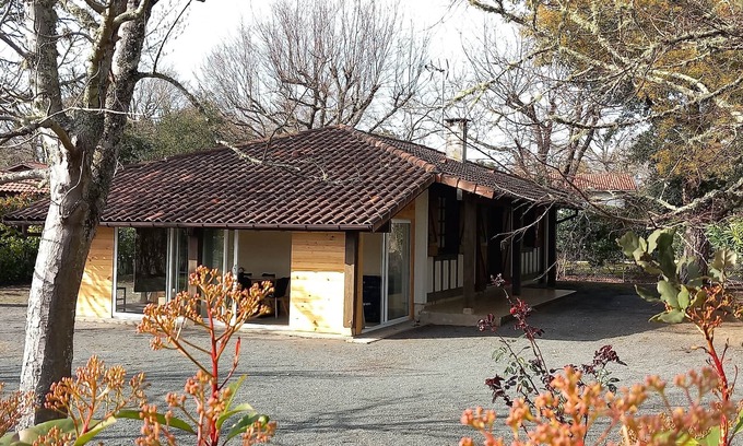 Messanges House | House with garden, very cozy and comfortable