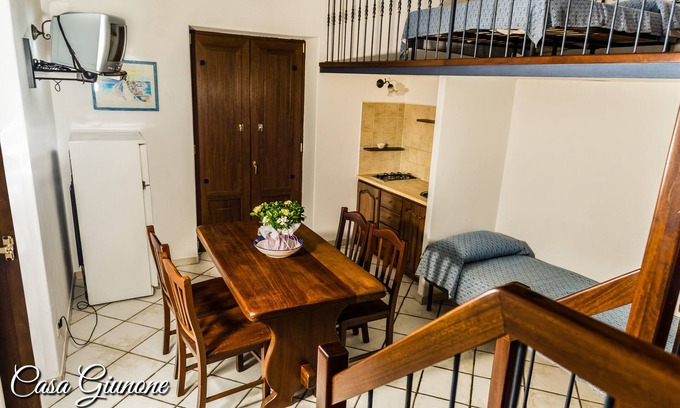 Lipari Historic Centre Apartment | House with independent and communicating units in downtown Lipari, tourist rental