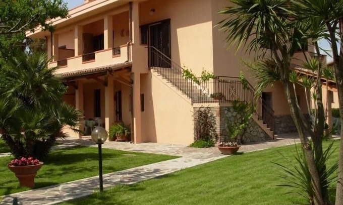 Grosseto Apartment | House with large garden - Ground floor