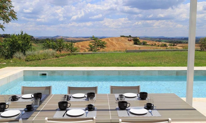 Siena Villa | House with Modern Design, Pool, Views of the Sienese Countryside, Air Conditioning