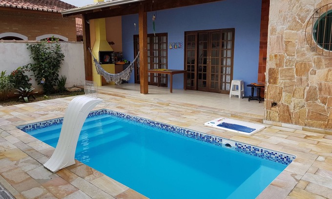 Toninhas House | House with pool, air conditioning and Wi-Fi 350 meters from the beach