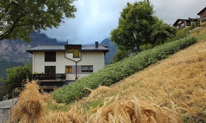 Albinen Apartment | House Xaver