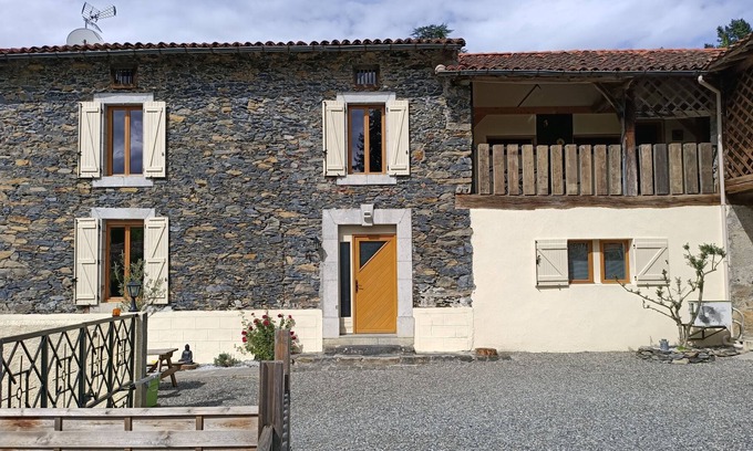 Cier-de-Riviere Apartment | Housing of the Bears