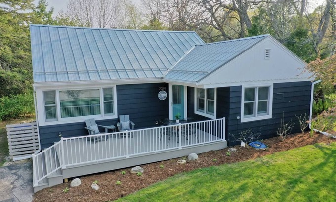 Baileys Harbor House | Howard House - Modern Comfort in Downtown Baileys Harbor