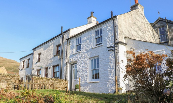 Sedbergh Cottage | HOWGILL COTTAGE, family friendly, with open fire in Sedbergh