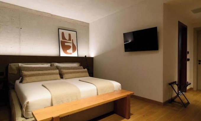 Lozica Villa | Villa Atreeum & Eleven