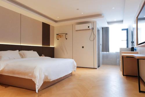 Baiyun Hotel | HuaHang Hotel - Free Shuttle&Free Breakfast - Guangzhou Baiyun International Airport