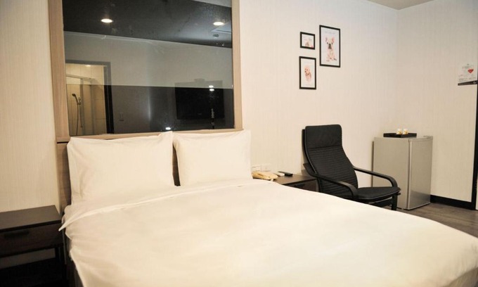 Central District Hotel | Huang Kai Hotel