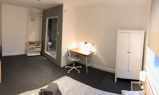 Holborn and Covent Garden Apartment | Huge Bright 5 bed, 3 bath Central London.