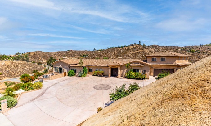 Perris House | Huge Hilltop Mansion with Million Dollar views