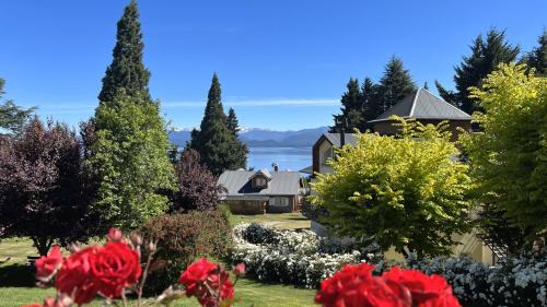 San Carlos de Bariloche Cabin | Huinid Bustillo Cabañas