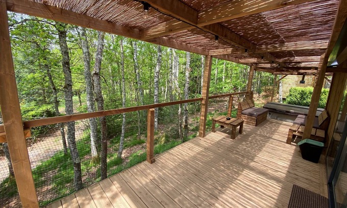 Anould Ski Chalet | HY Lødge Spa n°4 - 6 people: Chalet with Private Jacuzzi for an Unforgettable Family Stay