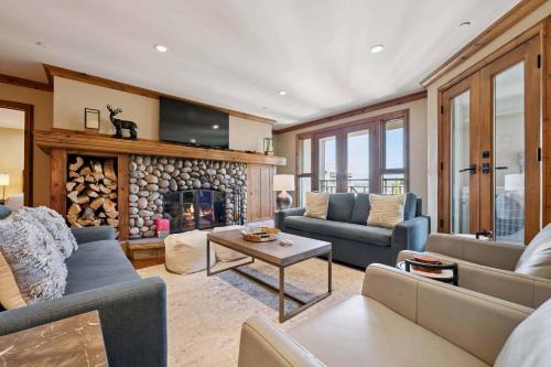 Beaver Creek Apartment | Hyatt Condominium 01 by East West Hospitality