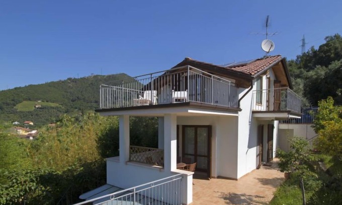 Pietrasanta House | I Modellini by Interhome