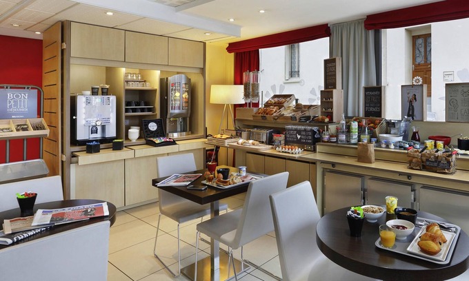 Etampes Hotel | ibis Etampes
