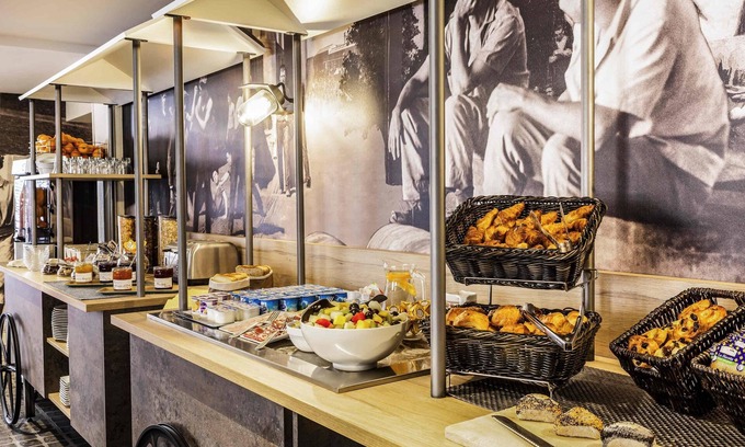 Clichy Hotel | Ibis Styles Paris Mairie de Clichy