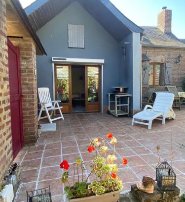 Moyenneville House | Ici c'est chouette