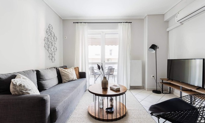 Petralona Apartment | Ideal 1 BR Apartment in Petralona