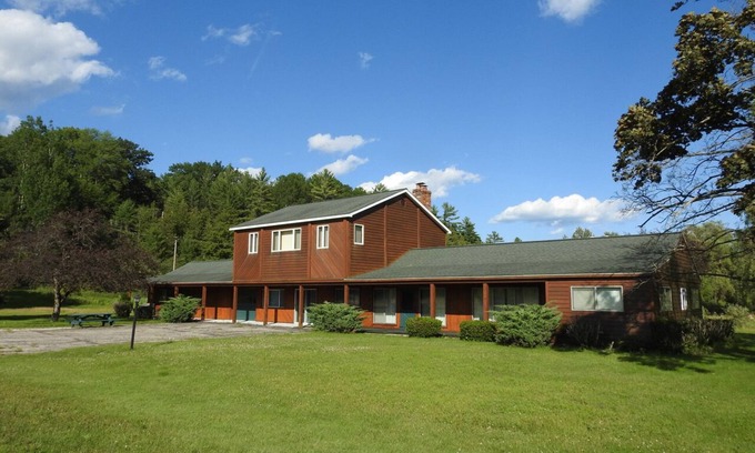 East Tawas House | Ideal getaway for nature lovers!