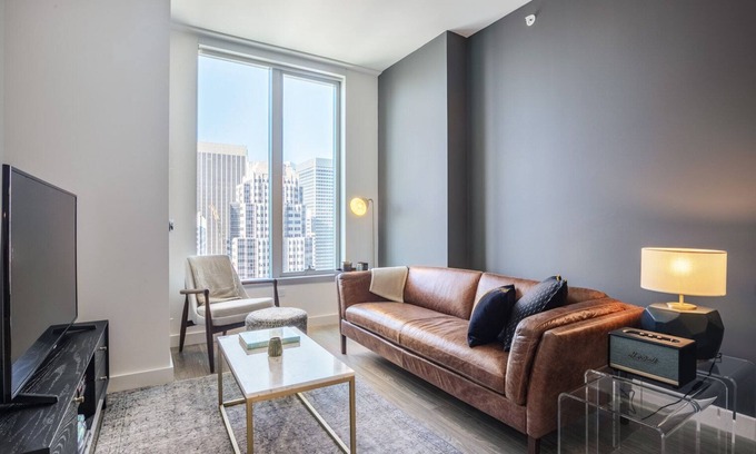 South Beach Apartment | Ideal Rincon Hill 1BR w/Gym, Rooftop, near Bay Bridge, by Blueground