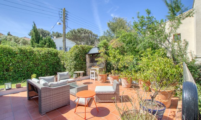Sanary-sur-Mer House | ideal villa for family vacations