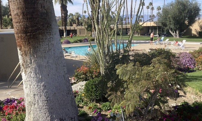 Palm Desert Condo | Ideally located - Sandpiper Circle 6