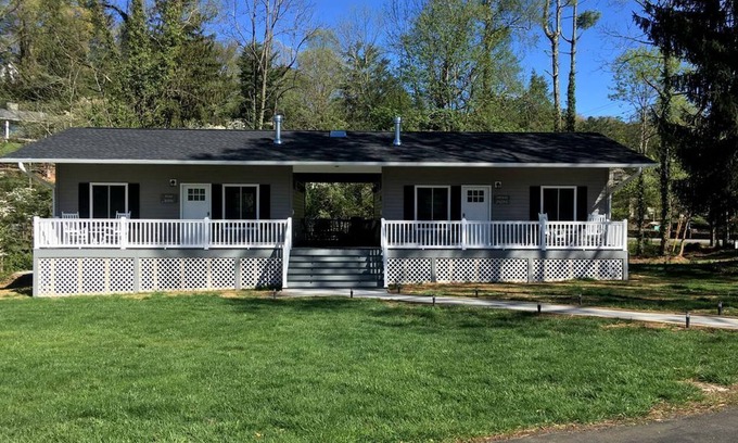 Waynesville Cottage | Idyllic Cottage Rental in Waynesville Perfect for a Great Smoky Mountains Getaway