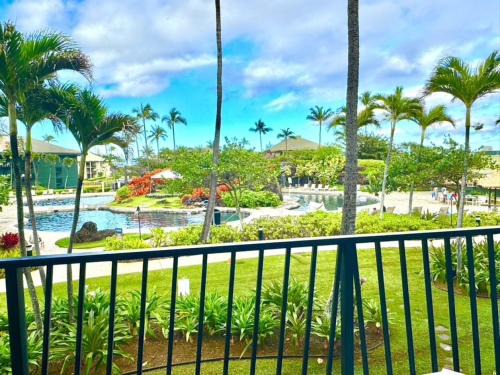 Hanamaulu Apartment | Idyllic Yet Simple Oceanfront Resort Stay
