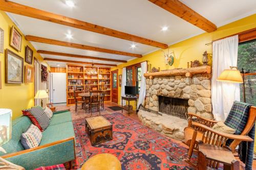 Idyllwild House | Idyllwild Glory Days