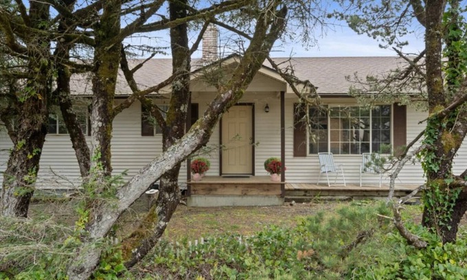 Rockaway Beach House | If you've been yearning for privacy and space at the coast, then welcome to The Beach House