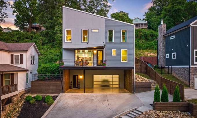 North Chattanooga House | IKONICK Properties presents The Rubik's House