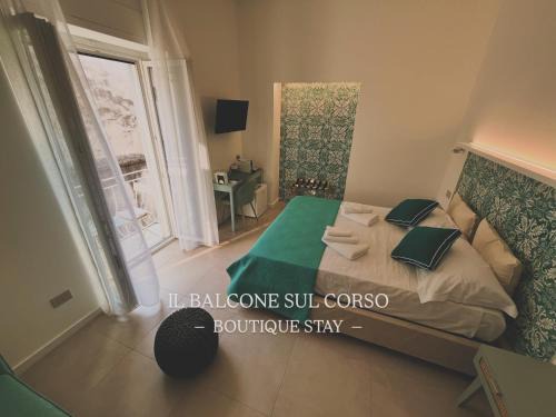 Vietri sul Mare House | Il balcone sul corso