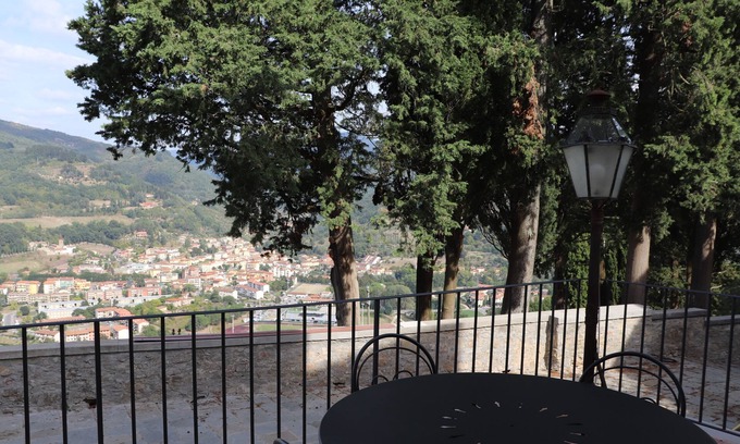 Dicomano Apartment | Il Borgo di Villa Cellaia