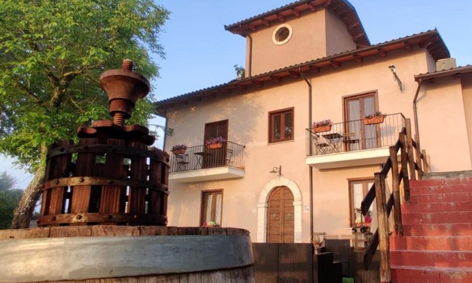 Scurcola Marsicana House | "il Casaletto" Agriturismo Moderno, Vista Panoramica e Cibo Spettacolare- Scurcola Marsicana