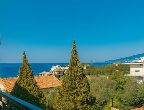 Avia Apartment | Il Gusto Rooms - Avia Seaview Retreat!