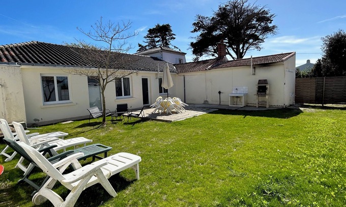 La Gueriniere House | Ile de Noirmoutier 100m from the beach Free WiFi
