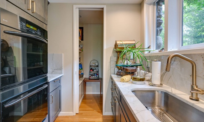 Howell Villa | Immaculate Howell Villa on Pardee Lake w/Grill!