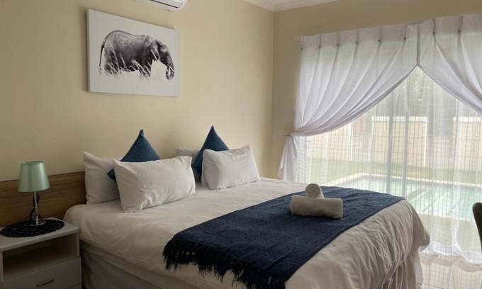 Richards Bay House | iMpongo Royal Lodge