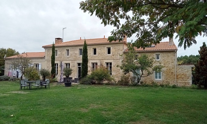 Vendays-Montalivet House | In a character property, 6-person gîte ideal for families.