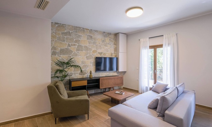 Old Town Apartment | In Heart of Old Town Saint Rocco's Chic Apt.