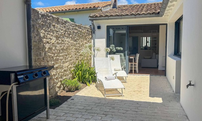 Sainte-Marie-de-Re House | In Sainte Marie de Ré, pretty renovated villa