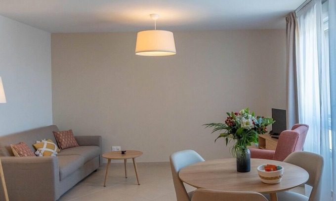 Limoges Apartment | In the heart of Limoges - The Coquettish