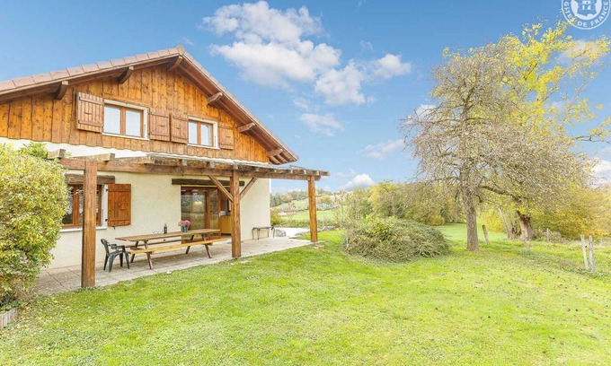Epersy House | In the heart of the countryside, 10km from the famous spa town of Aix-les-Bains. 11 km from Lac du Bourget