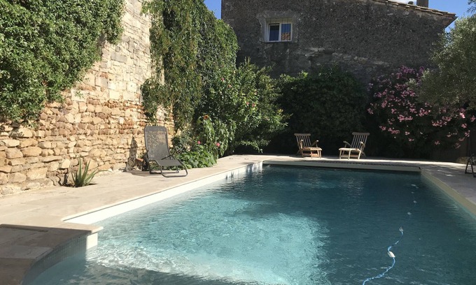 Redessan House | In the heart of the village, large family home 380 m2 with swimming pool