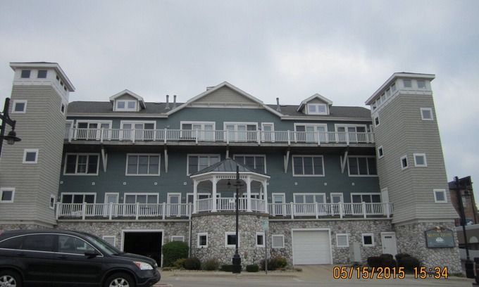 South Haven Condo | In The Midst Of It All!