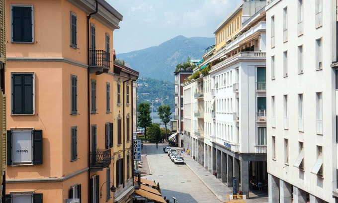 Como Apartment | In-Town /Historic Center