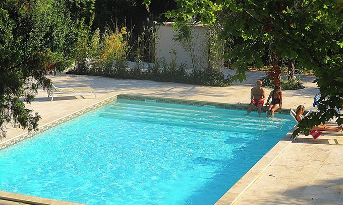 Uzes Villa | In Uzès, 93m² airco+private terrace, sw.-pool 9X9, WIFI, huge garden, very quiet