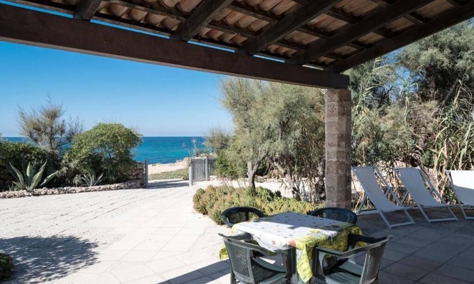 Pizzo House | Incantevole Trullo a 50m dal Mare, Gallipoli - Cod. 205