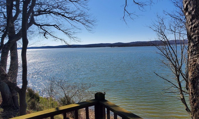 Cadiz House | Includes weekday pontoon! Near LBL, lots of deck space. 3 bed/2 bath