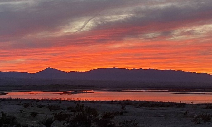 Mohave Valley House | Incredible lake & sunset views in Topock. Colorado River fun & Havasu nearby.